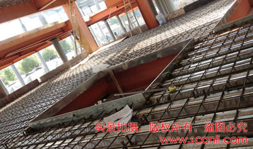 奔馳汽車電梯-1